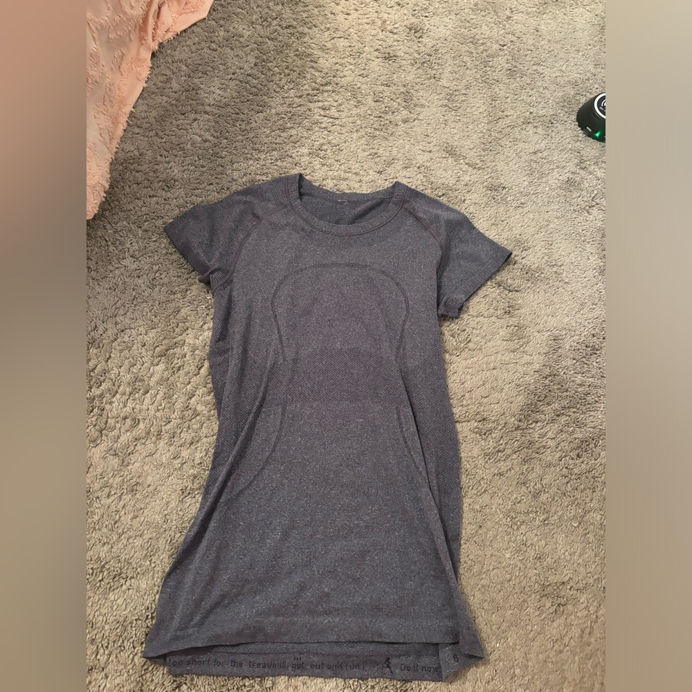 Gray Lululemon Swiftly Tech Size 8 - image 1